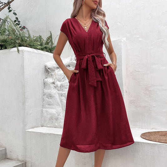 Damen A-Linienkleid – V-Ausschnitt – Kurzarm – Bindegürtel – Midi – Mit Taschen