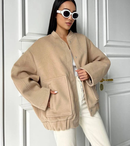 Damen-Bomberjacke - Oversized-Passform - Stehkragen - Mit Druckknöpfen und Taschen