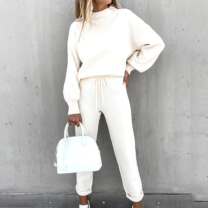 Zweiteiliges Damenhausanzug-Set mit Rollkragen & High-Waist-Hose